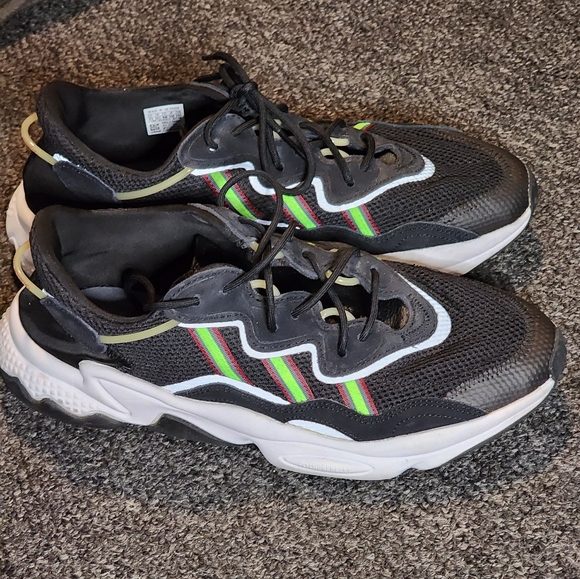 Adidas Ozweego - Picture 2 of 4